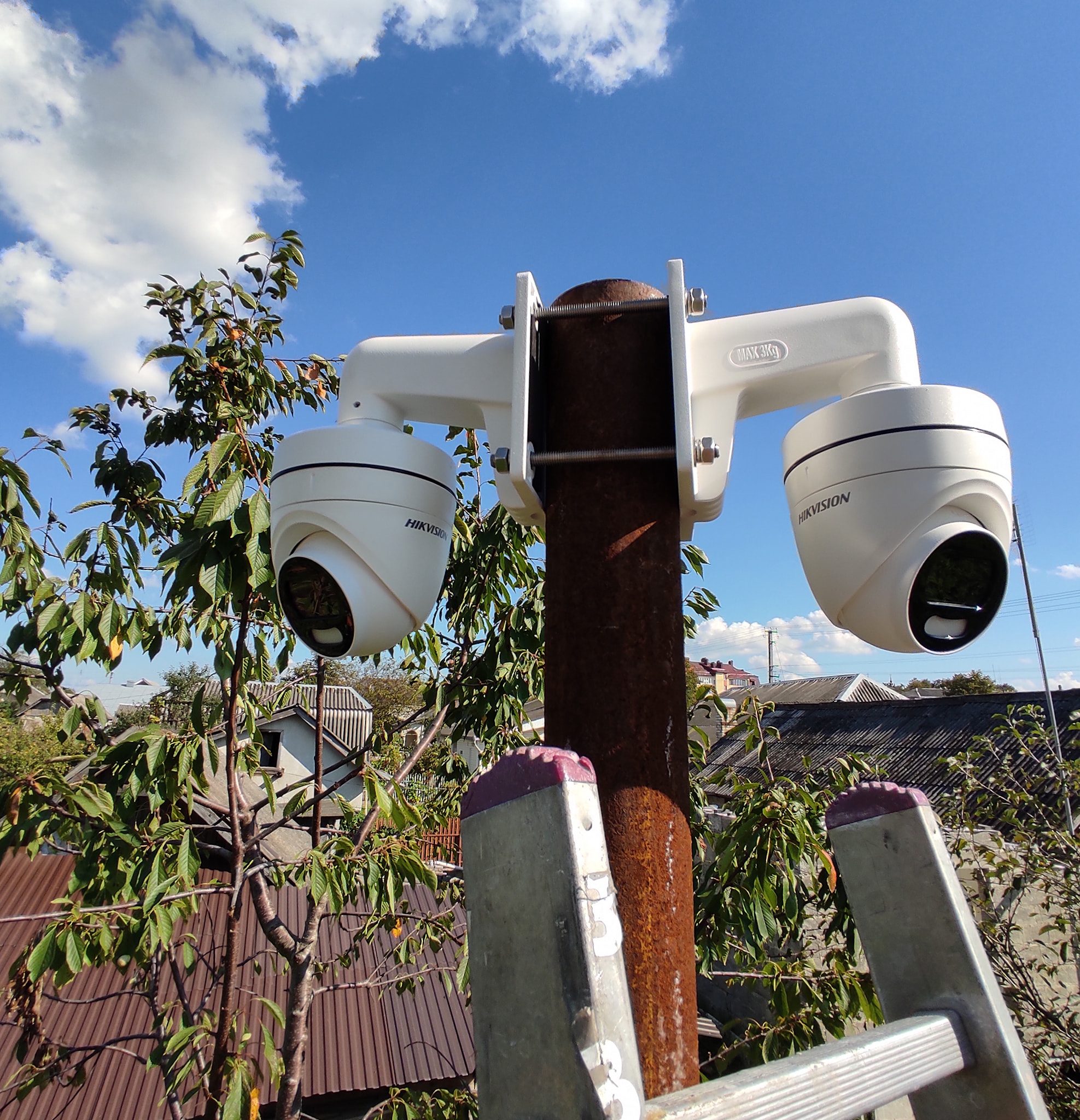 Встановлені камери Hikvision — фото виконаного монтажу